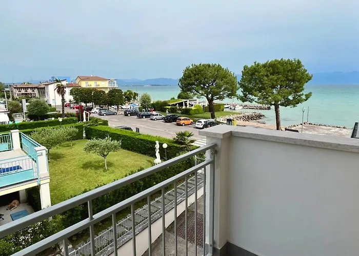 Casa Martori View ゲストハウス ペスキエーラ・デル・ガルダ